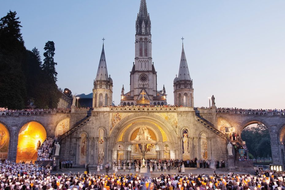 Lourdes Procession