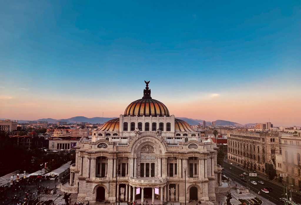 carlos-aguilar-oGRrpBX2ER4-unsplash